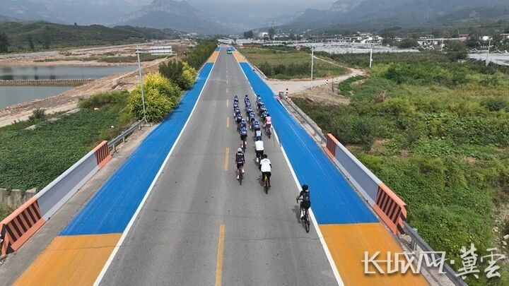 特色农产品, xEfMG, 由抗大陈列