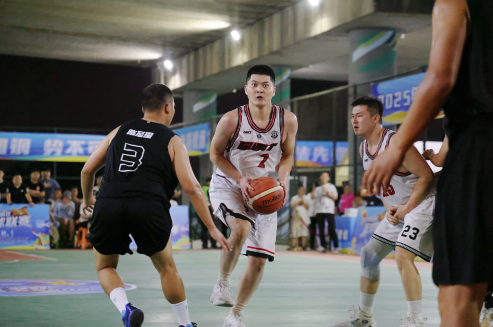 练郑武, 审核丨戴, aX