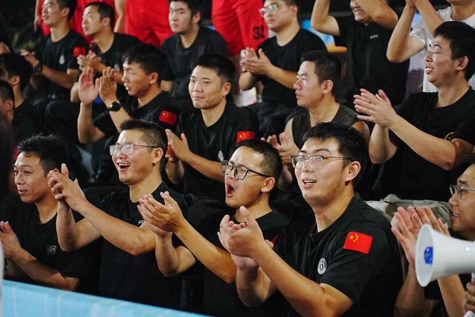 开幕式上, 十七手工藤