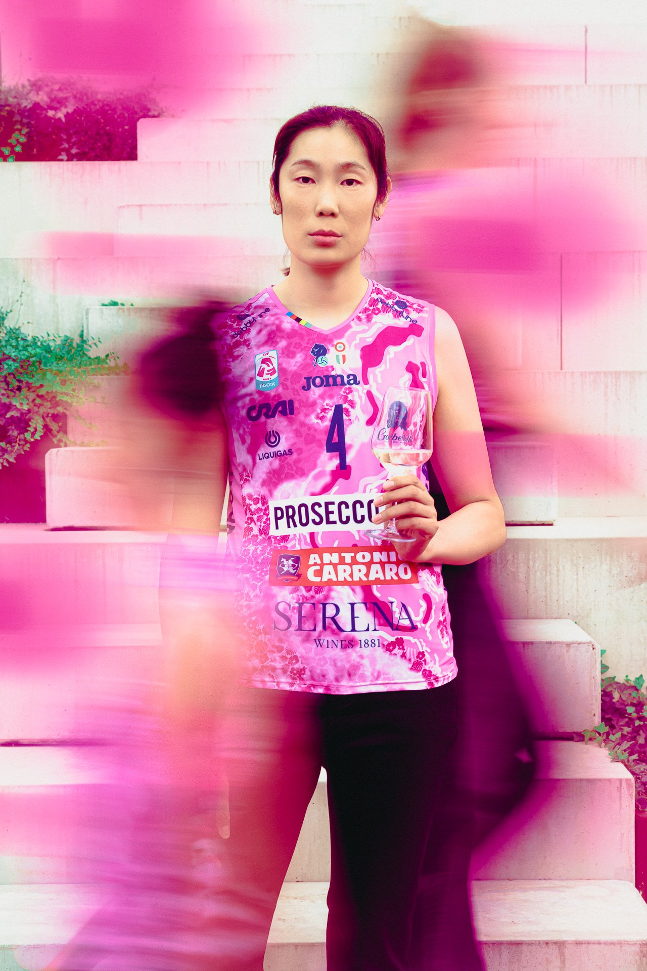 与竞技并重, 般闪耀